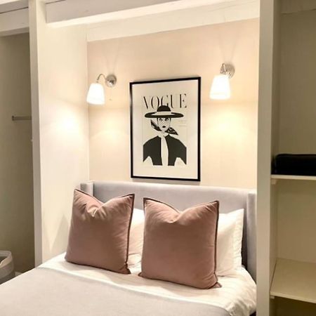 Cosy Camon Bolt-Hole Apartment Exterior photo